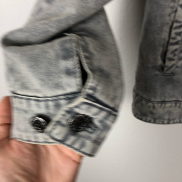 Levi’s Trucker Sherpa Lined Oversized Jean Jacket Size XS - Picture 5 of 8